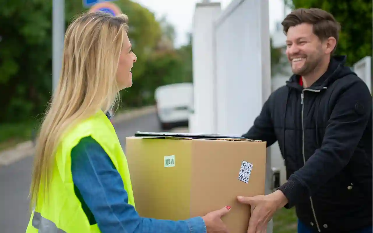 Happy Customers Courier Service