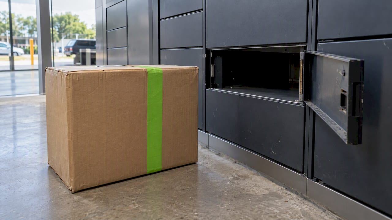 Parcel beside a too-small locker compartment